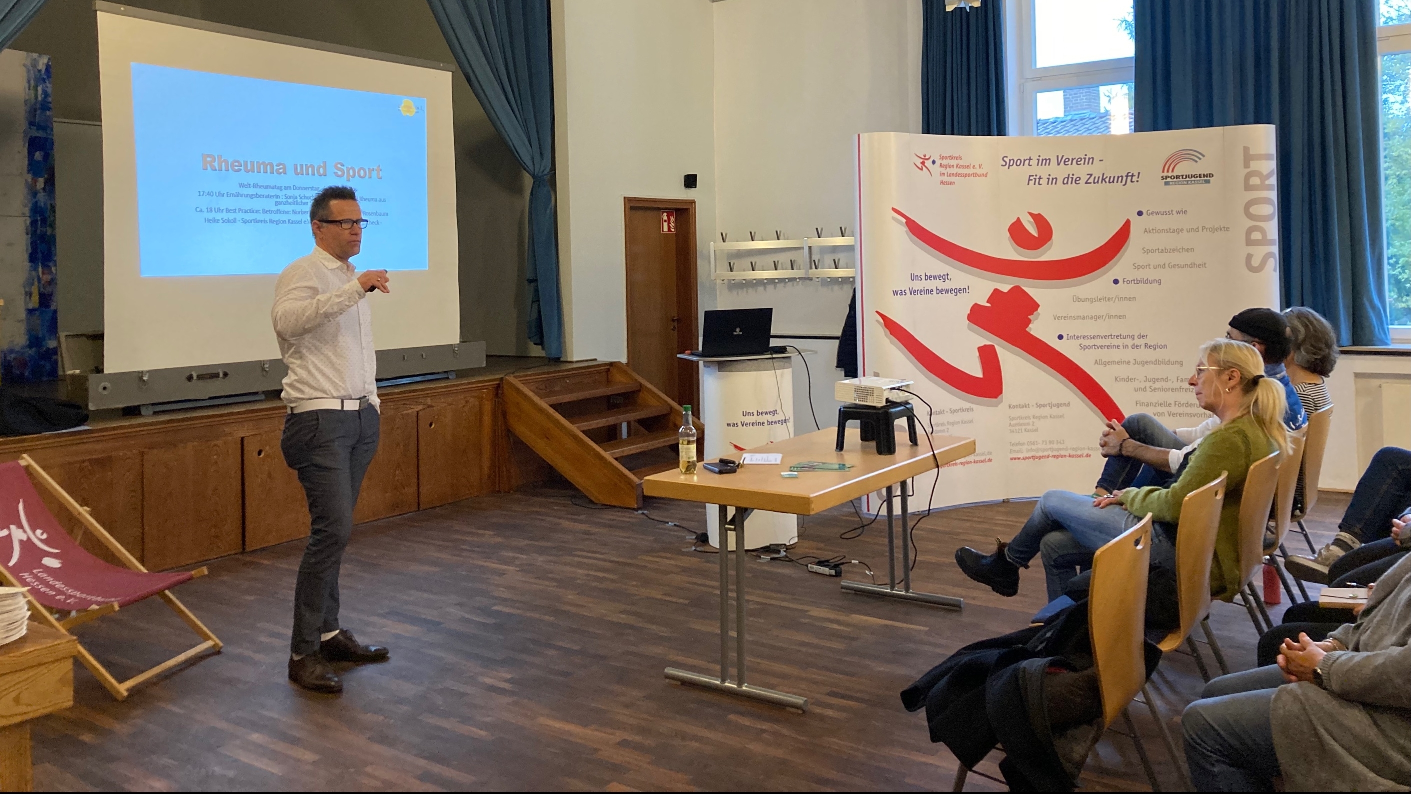 Heike Sokoll Wie Rheuma und Sport zusammengehen, darüber informierte Dr. Nicolai Steinchen, Rheumatologe aus Kassel, bei der Informations- und Mitmachveranstaltung vom Sportkreis Region Kassel.