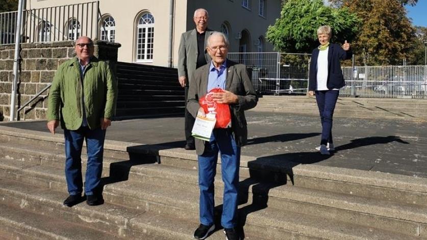 Ehrung für Adi Plümpe